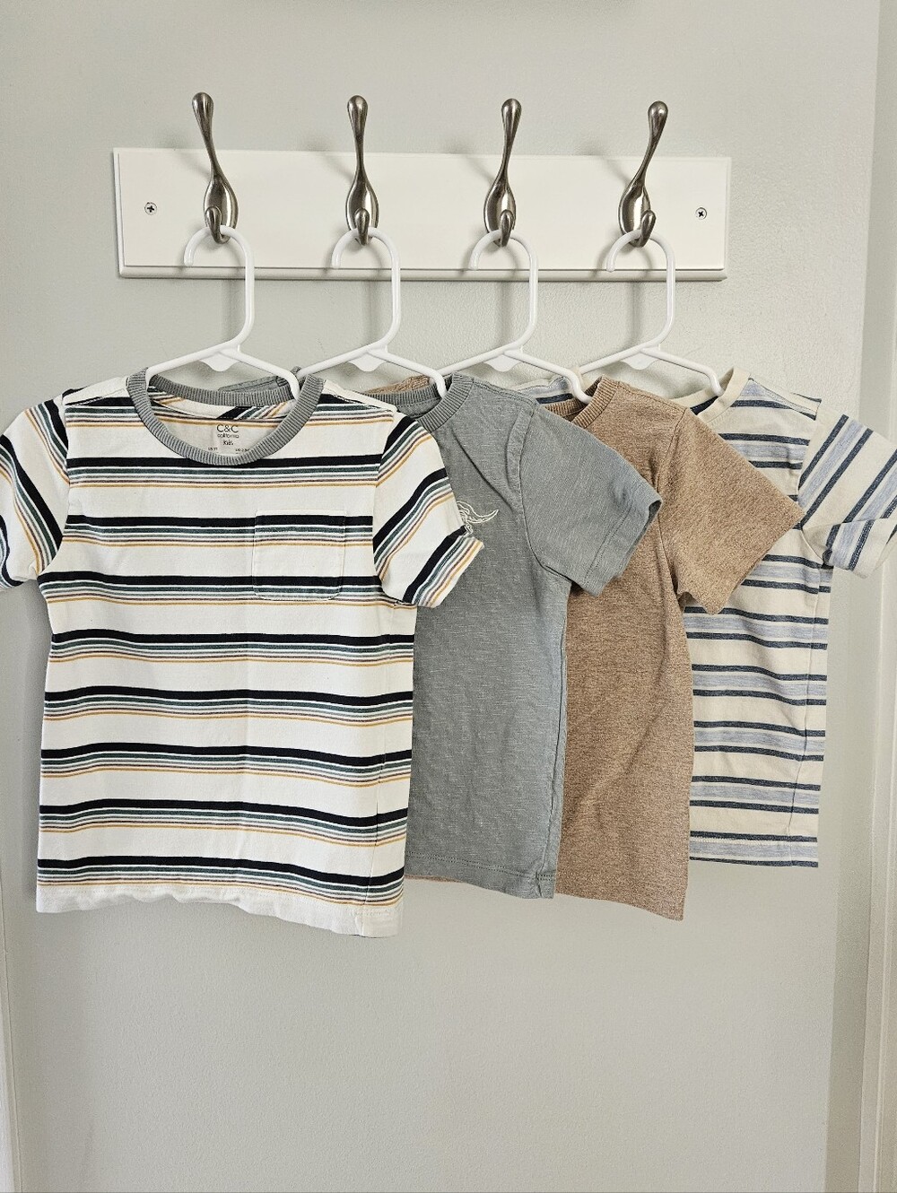 C&C California & Tahari | Bundle Of 4 Short Sleeve Shirts